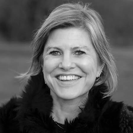 Клер Лесли Хол